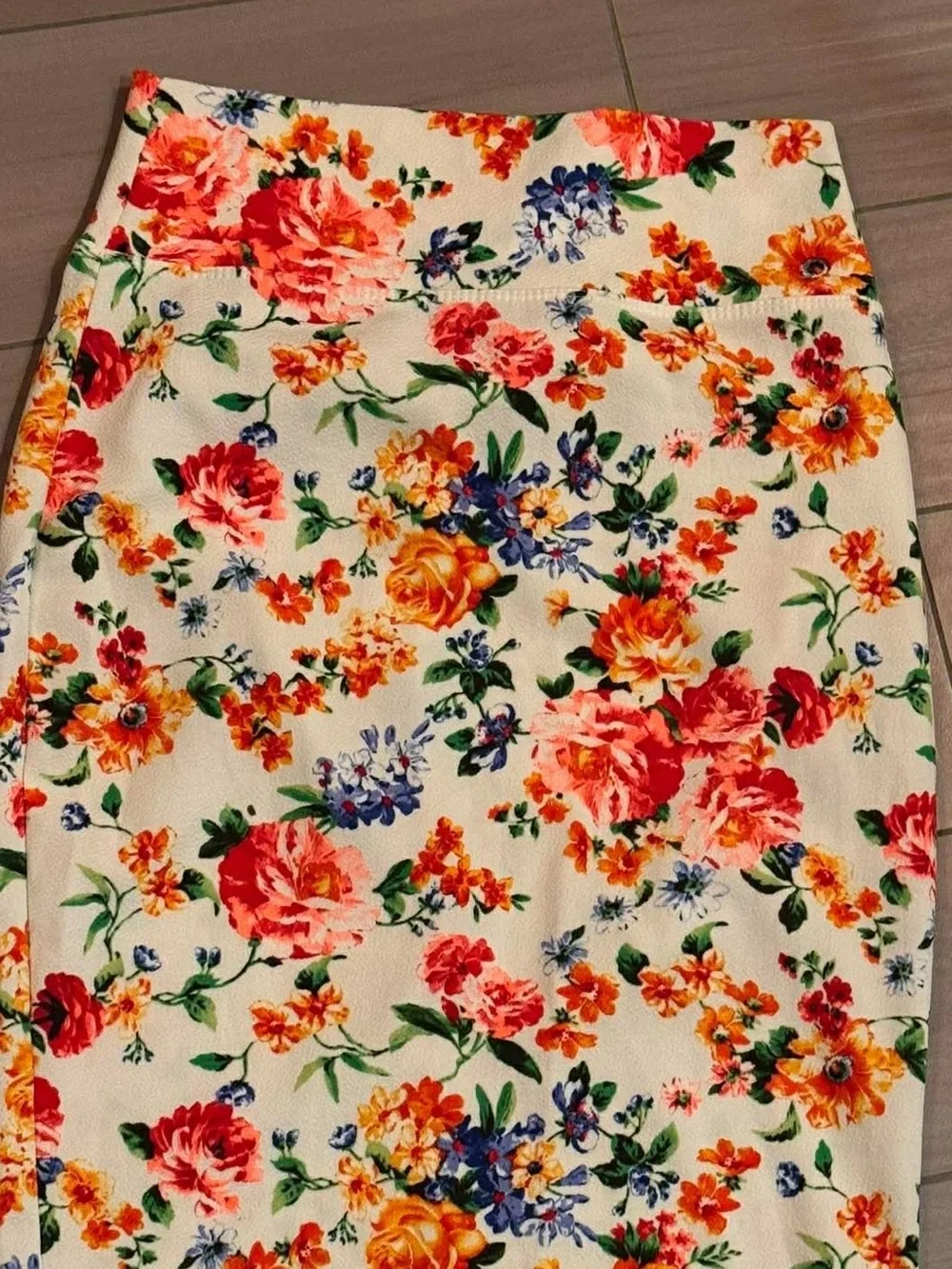 Derek heart Floral Pencil Skirt in Cream LARGE 26” waist 26” length